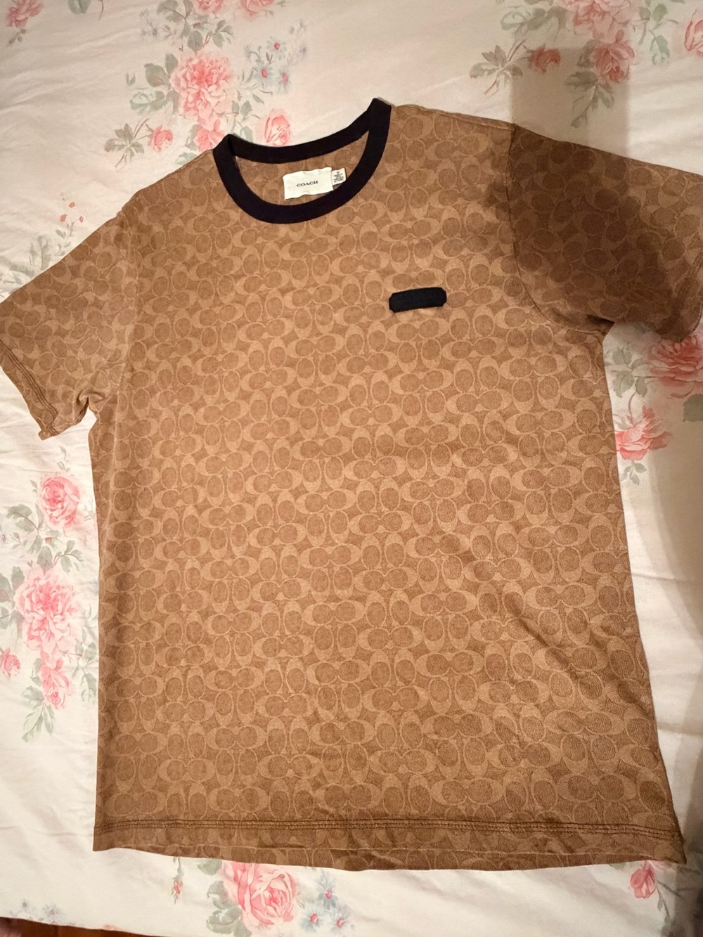 Coach Men’s Tan Signature Logo Short-Sleeve Tee with Black Trim